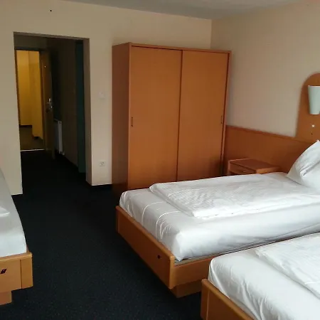 Otel Langholzfelderhof 3*